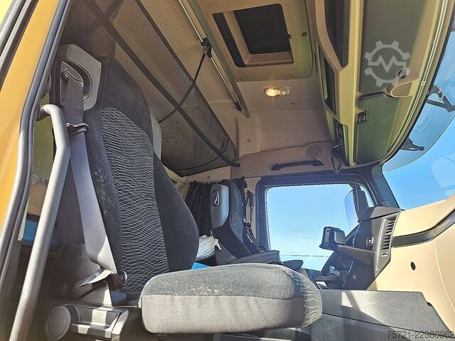  MERCEDES-BENZ ACTROS 1843