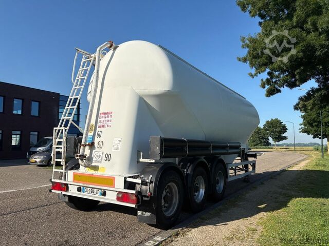 Feldbinder Silo 40M3 / Ejes BPW / Frenos de disco LT4636 Feldbinder Silo 40M3 / BPW Axles / Discbrakes