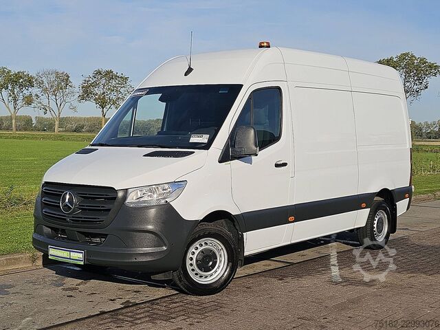 MERCEDES-BENZ SPRINTER 317 L2H2 RWD Automático Mbux Cámara 3 plazas Aire acondicionado Apple Carplay MERCEDES-BENZ SPRINTER 317 L2H2 RWD Automaat Mbux Camera 3 Zi...