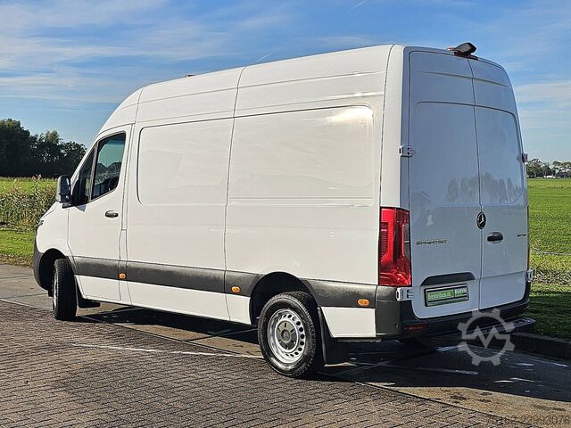 MERCEDES-BENZ SPRINTER 317 L2H2 RWD Automático Mbux Cámara 3 plazas Aire acondicionado Apple Carplay MERCEDES-BENZ SPRINTER 317 L2H2 RWD Automaat Mbux Camera 3 Zi...