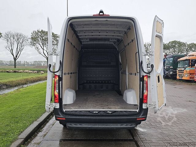 MERCEDES-BENZ SPRINTER 317 L2H2 RWD Automático Mbux Cámara 3 plazas Aire acondicionado Apple Carplay MERCEDES-BENZ SPRINTER 317 L2H2 RWD Automaat Mbux Camera 3 Zi...