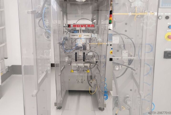 Maschine zum Formen, Füllen und Verschließen von Beuteln Rovema VPX 250 with SDX