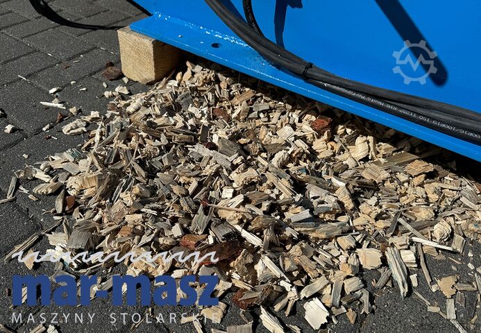 เครื่องย่อยไม้ / เครื่องบดพร้อมสายพานลำเลียง Rudnick & Enners TH 150/400/3