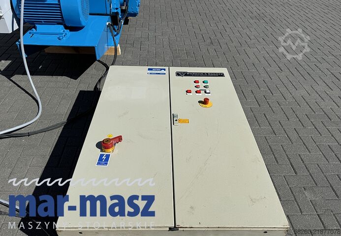 Houtversnipperaar / shredder met transportband Rudnick & Enners TH 150/400/3