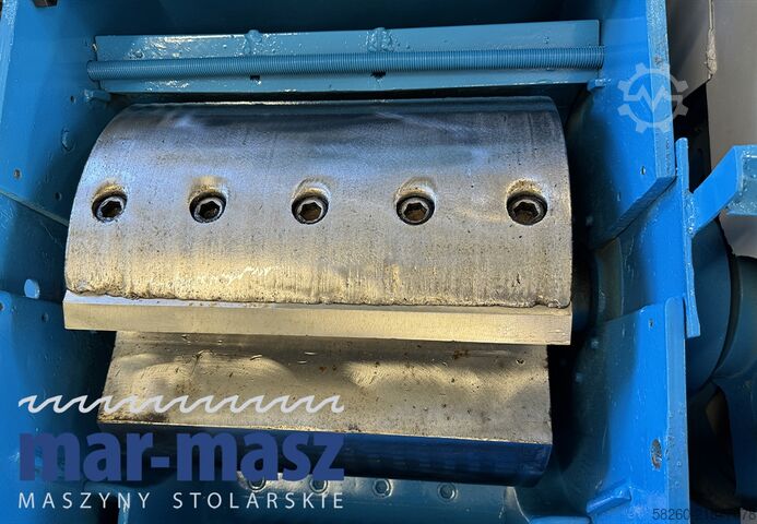 Houtversnipperaar / shredder met transportband Rudnick & Enners TH 150/400/3