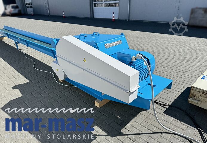 Houtversnipperaar / shredder met transportband Rudnick & Enners TH 150/400/3