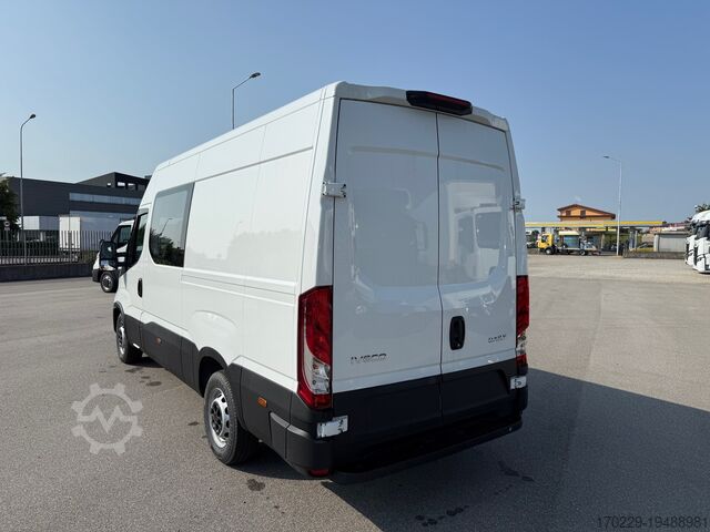 Van campuran Iveco DAILY 35-140