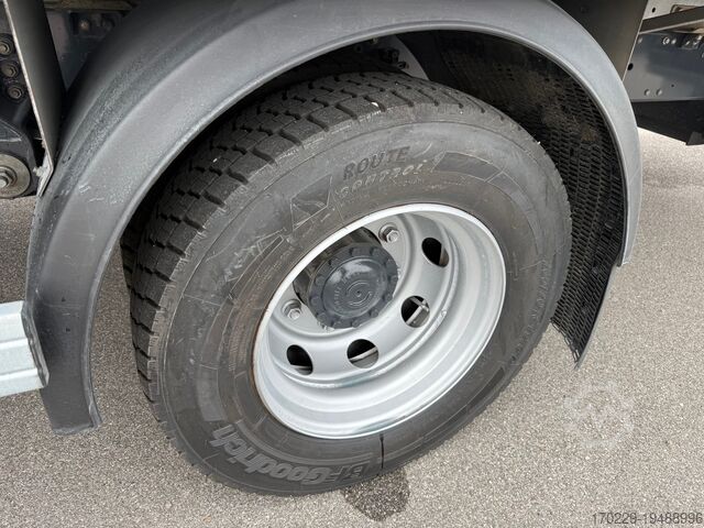 Kamion Iveco EUROCARGO 120-220