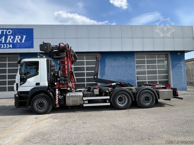 Camion ampliroll avec grue Iveco Stralis 480