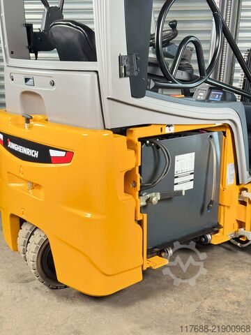 חשמלי 3 גלגלים Jungheinrich EFG 218k - Service Neu - Batterie 88% - Triplex