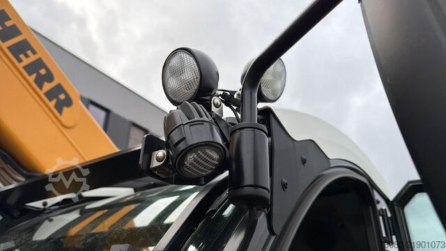 Cargadora telescópica Liebherr T42-7S (INCL BUCKET / BE MACHINE / LIKE NEW / 7...