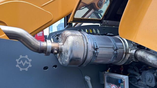 Cargadora telescópica Liebherr T42-7S (INCL BUCKET / BE MACHINE / LIKE NEW / 7...