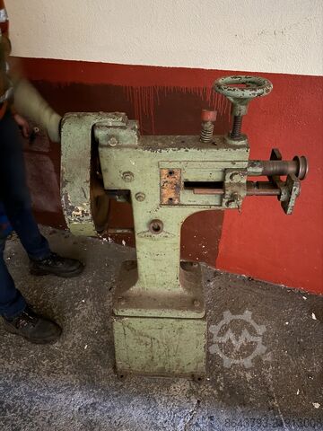 滚边机（也称为咬口机） Swaging Machine (Jenny Machine) 