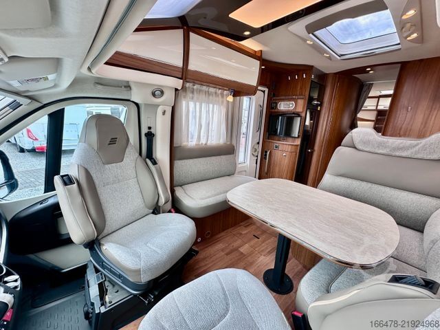半集成式房车 HYMER/ERIBA Tramp T 704 SL *d*