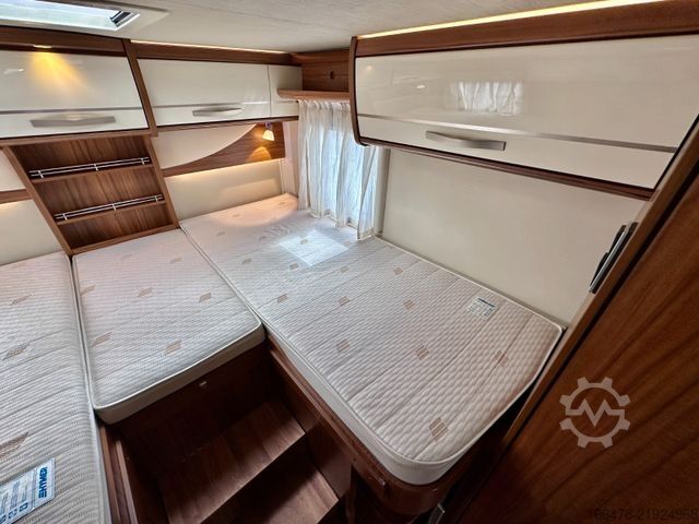 半集成式房车 HYMER/ERIBA Tramp T 704 SL *d*