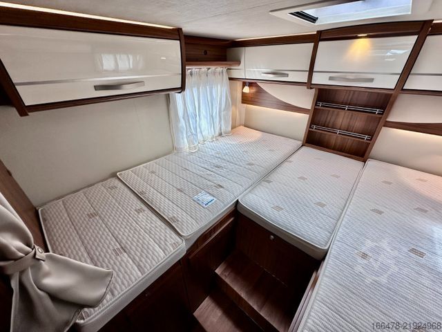 半集成式房车 HYMER/ERIBA Tramp T 704 SL *d*