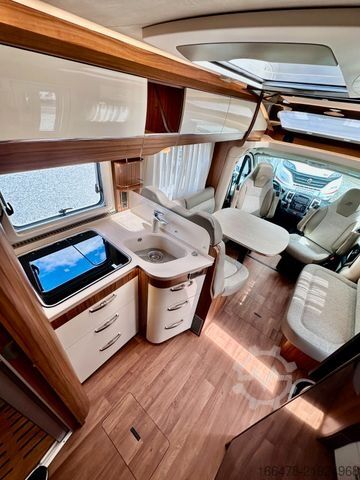 半集成式房车 HYMER/ERIBA Tramp T 704 SL *d*
