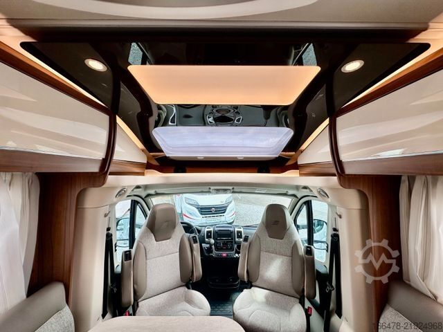 半集成式房车 HYMER/ERIBA Tramp T 704 SL *d*