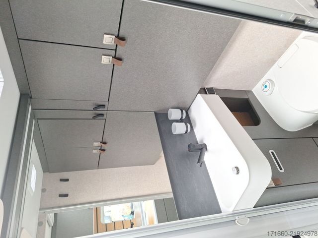 Caravana semiintegrada HYMER/ERIBA ML-T Xperience 580