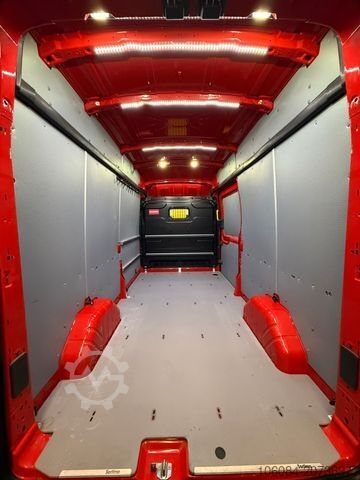 Skåpbil FORD Transit Kasten L3H3 Automatik Klima ACC RCAM NAV