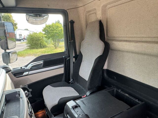 Camion frigorifique MAN TGM 18.290 Tiefkühlkoffer +LBW*Thermoking*