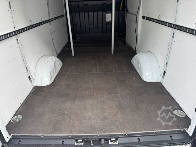 Xe van thùng kín IVECO Daily 35S14 Hi-Matic Kastenwagen *Klima*Tempomat