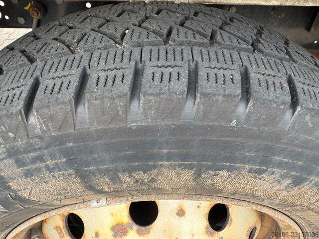 Xe van thùng kín IVECO Daily 35S14 Hi-Matic Kastenwagen *Klima*Tempomat