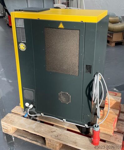 Screw compressor with refrigeration dryer Kaeser SM 13