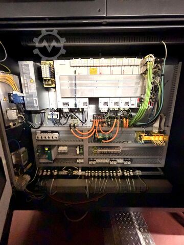 5-akset simultan bearbejdningscenter DMG Mori DMU 70 eVo linear