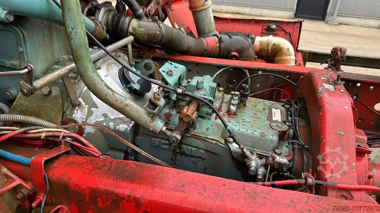 キャブ付きシャシー Scania 82 - 210 (LAMES / STEEL SUSP. / POMPE MANUELLE ...