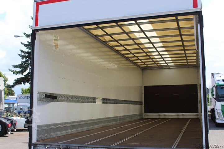 ボックス型トラック Mercedes-Benz Atego 1321 E6  Koffer Klima Kamera LBW Nur 85 Tkm