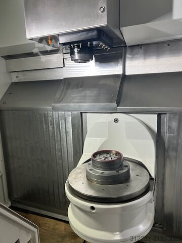 Centre d’usinage universel 5 axes MIKRON HPM 450U +SYSTEM 3R WORKPARTNER