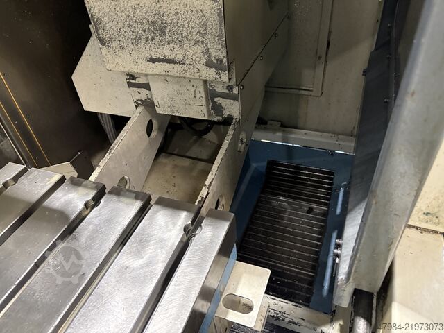 Vertikales Bearbeitungszentrum MAZAK VTC-20 B