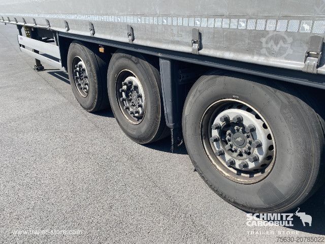 Öppen semitrailer med kapell Schmitz Cargobull Semitrailer Curtainsider Standard
