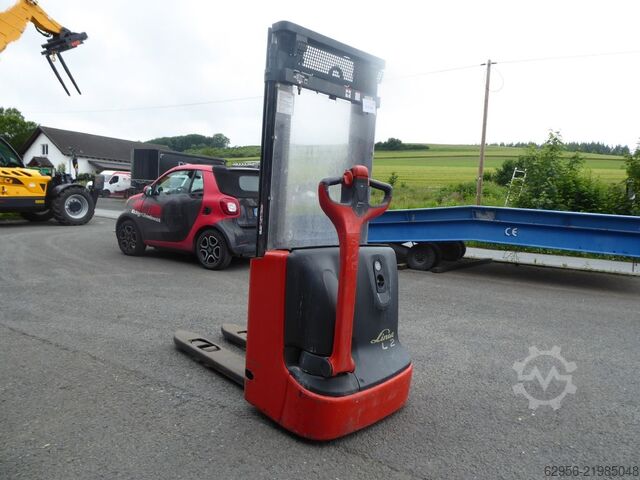 Hochhubwagen Linde L12L