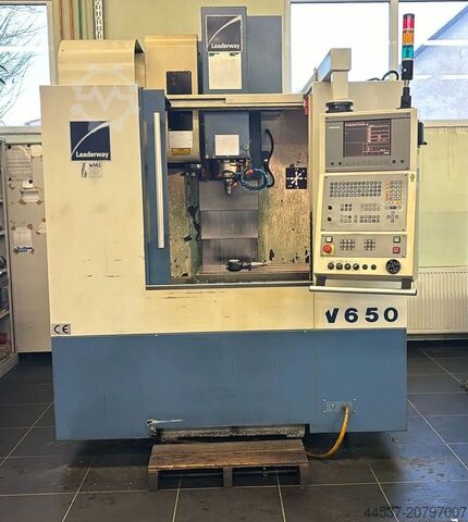 Centro di lavoro verticale Leaderway V650