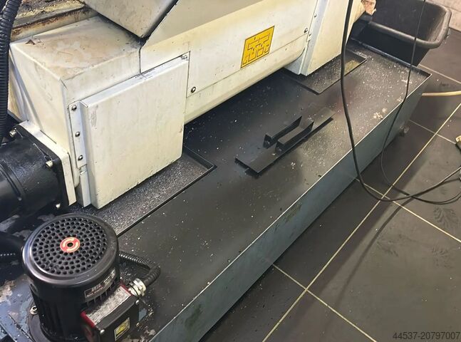 Centro di lavoro verticale Leaderway V650