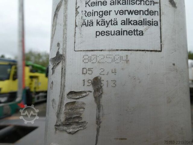 Remolque de troncos  Kurzholzanhänger P020 Spezialanhänger