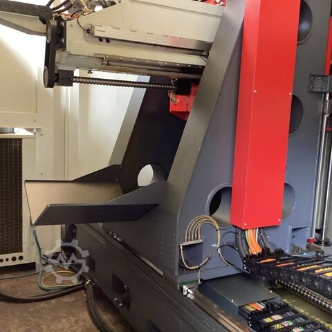 Pionowe centrum obróbcze Emco MMV 2000