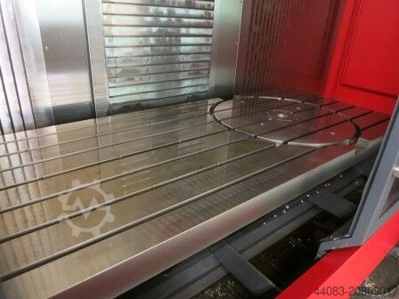 Pionowe centrum obróbcze Emco MMV 2000