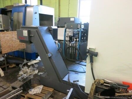 Pionowe centrum obróbcze Emco MMV 2000