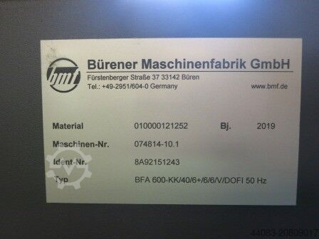 Pionowe centrum obróbcze Emco MMV 2000