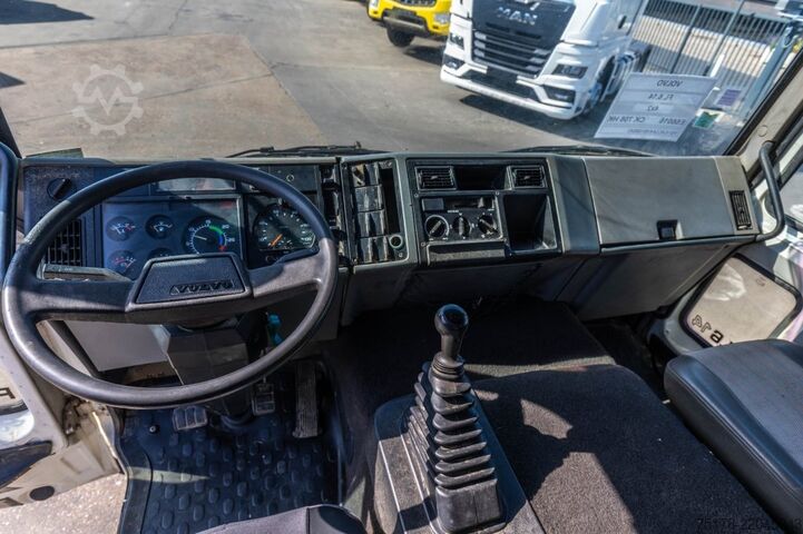 Box body VOLVO FL 6.14