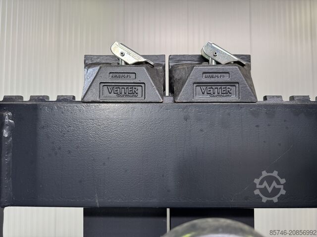 L 20 wie abgebildet (1173) NEU / Unbenutzt!! (1,2 t bei 1000 mm!!) LINDE L 20 as  ( 1173 ) NEW / Unused !!  ( 1.2 T @ 1000 MM !! )