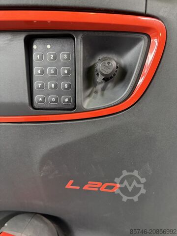 L 20 wie abgebildet (1173) NEU / Unbenutzt!! (1,2 t bei 1000 mm!!) LINDE L 20 as  ( 1173 ) NEW / Unused !!  ( 1.2 T @ 1000 MM !! )