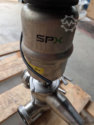 Zawór przełączający APV SPX W44-2,5" NO-CU41-S-DC-1234