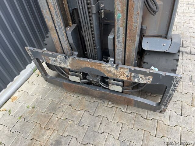 Elektriskais 4 riteņu iekrāvējs Linde E35HL-01