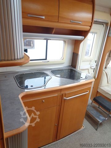 Wohnwagen LMC Lord Ambassador 520 RHD *Mover*Vorzelt*ALDE*