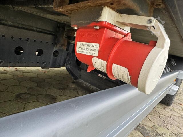 Refrigerated/frozen transport Mercedes-Benz ATEGO 1218 / Carrier / Euro 6 / Klima / Tail Li...