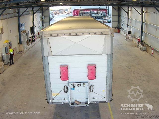 Otvorena poluprikolica sa ceradom Schmitz Cargobull Curtainsider Coil